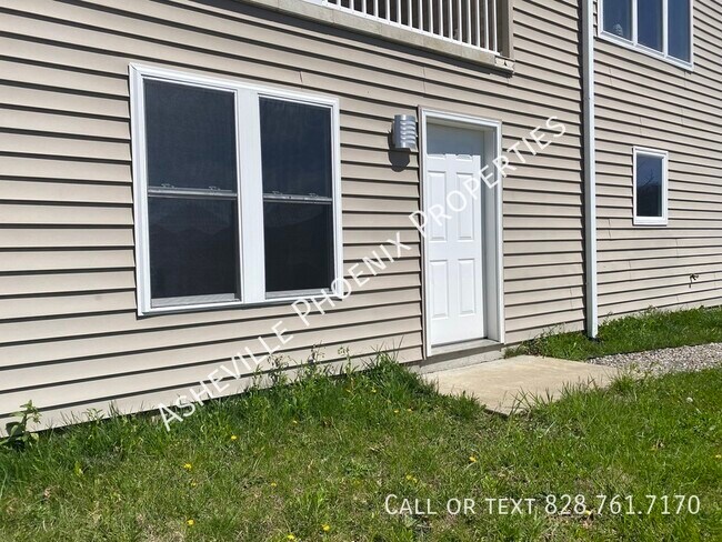 74 Ebens Cove-Unit -Unit B in Barnardsville, NC - Building Photo - Building Photo