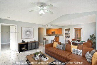 15560 SW 104th Terrace in Miami, FL - Building Photo - Building Photo