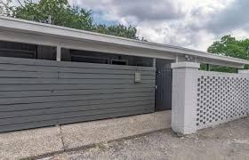 property at 1915 Fairlawn Ln