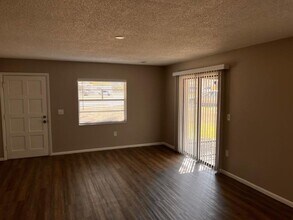 5114 Danny Boy Cir in Orlando, FL - Building Photo - Building Photo