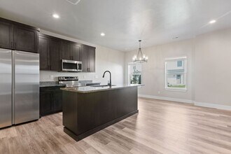1413 Pinecrest Trl in Ammon, ID - Building Photo - Building Photo