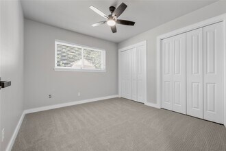 9730 Wickenburg Dr in Houston, TX - Building Photo - Building Photo