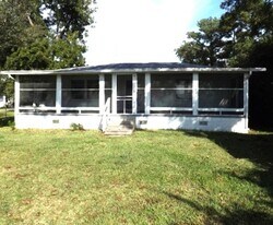 503 South Ave in Oriental, NC - Building Photo