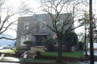 1936 NW Raleigh St in Portland, OR - Building Photo - Building Photo