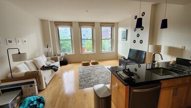 70 Lincoln St in Boston, MA - Building Photo - Building Photo