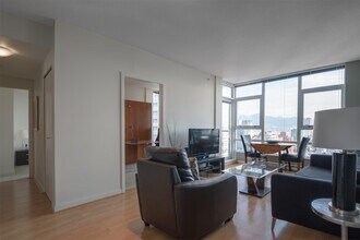 939-2939 Expo Blvd in Vancouver, BC - Building Photo - Building Photo