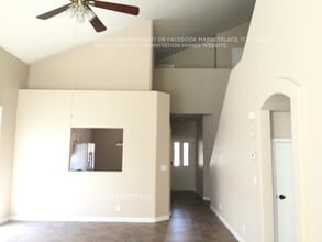 7308 N Mountain Thicket St in Las Vegas, NV - Foto de edificio - Building Photo