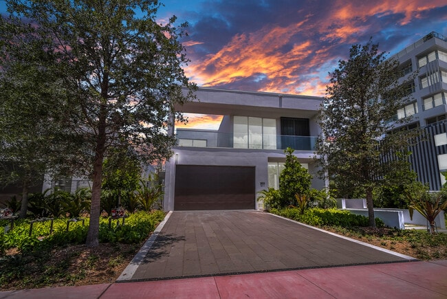 property at 1011 W 48th St