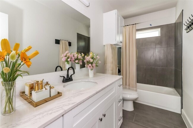 property at 3726 Bellfort Ave