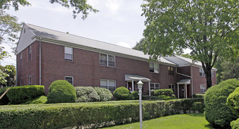 Teaneck Garden Apartments