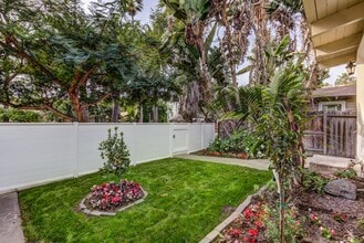 2322-2322 Ocean Ave in Los Angeles, CA - Building Photo - Building Photo
