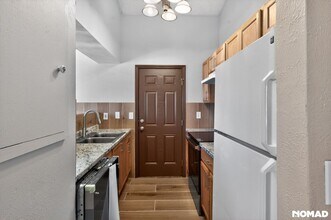 17465 E Plateau Dr in Aurora, CO - Building Photo - Building Photo