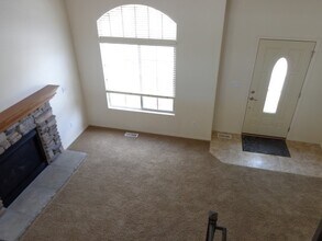 1473 N 2475 W in Clinton, UT - Foto de edificio - Building Photo