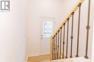 47 Sherwood Forest Dr in Markham, ON - Building Photo - Building Photo