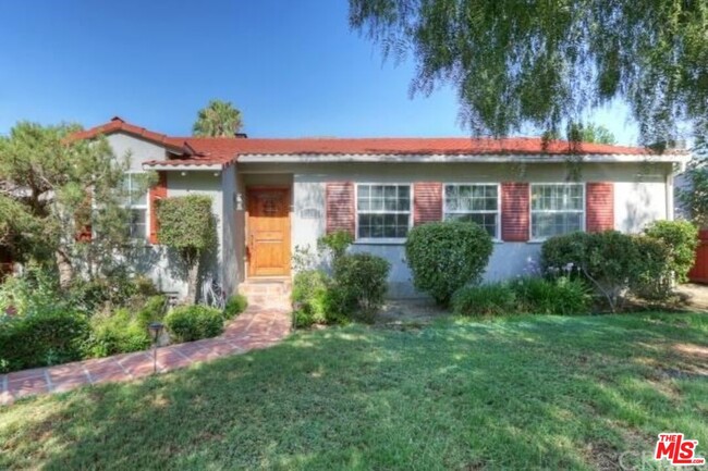 property at 4721 Greenbush Ave