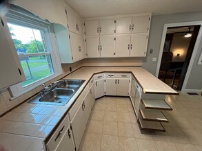 1407 Bel Aire Dr in Tullahoma, TN - Building Photo - Building Photo