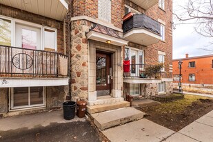 2235 Gilford St in Montréal, QC - Building Photo