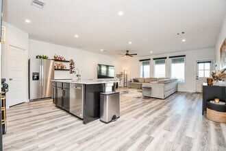 2917 Skyline Mesa Dr in Houston, TX - Building Photo - Building Photo