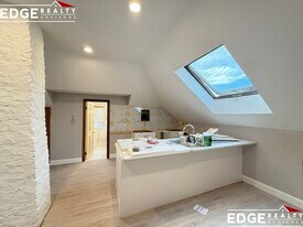 2 Portina Rd, Unit 3 in Boston, MA - Building Photo