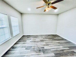 7509 Lazy Creek Dr in Austin, TX - Building Photo - Building Photo