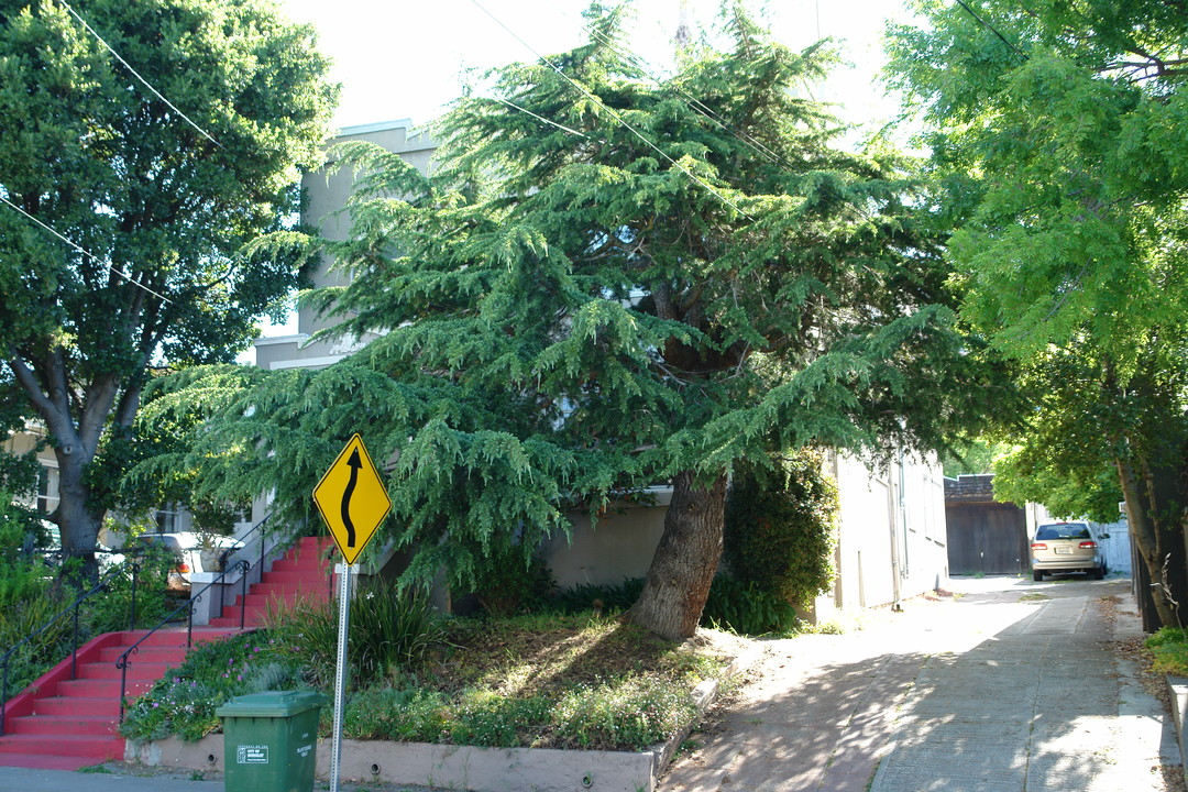 1309 Oxford St in Berkeley, CA - Building Photo