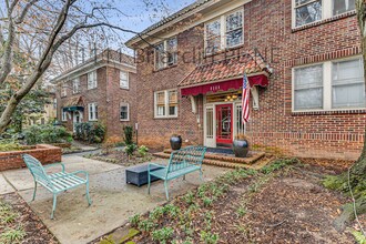 1111 Briarcliff Pl NE, Unit 2 in Atlanta, GA - Building Photo - Building Photo