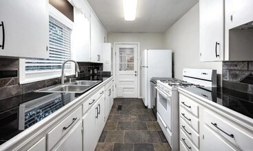 1201 Pine Valley Rd in Little Rock, AR - Building Photo - Building Photo