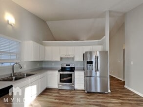 7001 Lazy Breeze Cir in Youngsville, NC - Building Photo - Building Photo