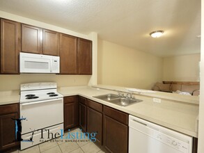 10409 Regent Square Dr in Orlando, FL - Building Photo - Building Photo