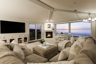 2949 Ocean Front Walk in San Diego, CA - Building Photo - Building Photo