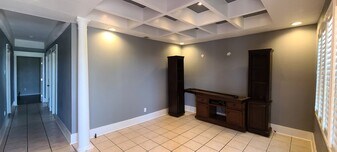 808 S Madison St in Midland, TX - Building Photo