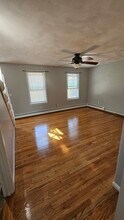 11 Gardiner Ave, Unit 11 in Lincoln, RI - Building Photo - Building Photo