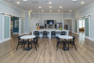 Falls at Meehan Apartments in Pendleton, SC - Foto de edificio - Interior Photo