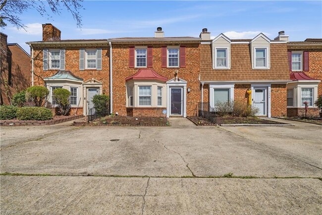 1328 Mill Lake Quarter in Chesapeake, VA - Building Photo - Building Photo