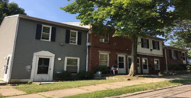 Silver Street Townhomes in Akron, OH - Building Photo