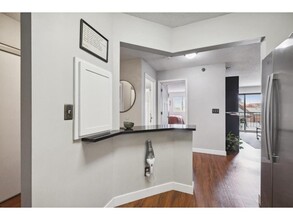 78 10th St E in St. Paul, MN - Building Photo - Building Photo