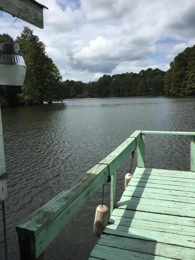 property at 304 Broad River Dr