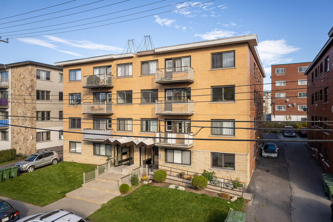 2660 Provost Rue in Lachine, QC - Building Photo - Building Photo