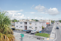 5151 W Flagler St in Coral Gables, FL - Building Photo - Building Photo