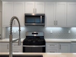 4217 S Heather Privado in Ontario, CA - Foto de edificio - Building Photo