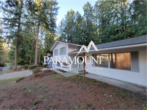 4625 NW 82nd St in Silverdale, WA - Building Photo - Building Photo