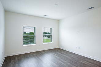 Sherwood Apartment Homes in Mechanicsville, VA - Foto de edificio - Interior Photo