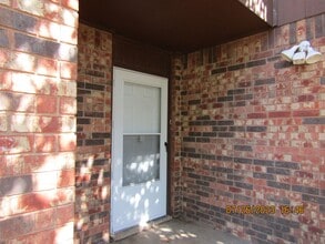 5406 NW Sir Brian Ave in Lawton, OK - Building Photo - Building Photo
