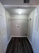 5137 Keegan Way in Louisville, KY - Building Photo - Building Photo