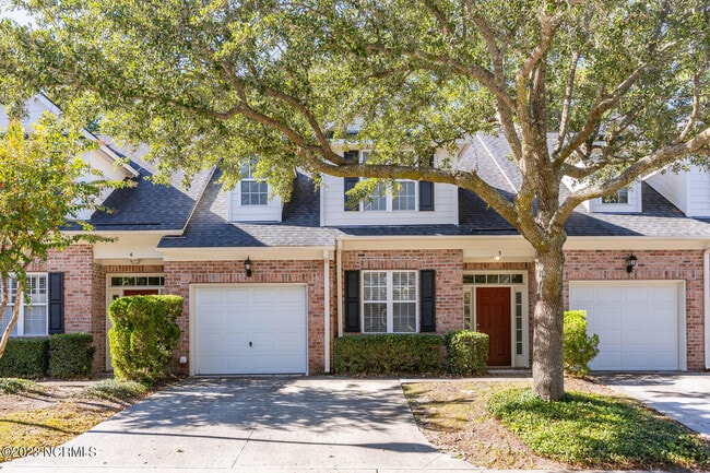 property at 5006 Carleton Dr