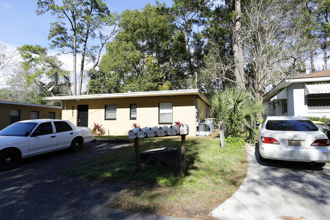 2953-2963 Ernest St in Jacksonville, FL - Building Photo - Building Photo