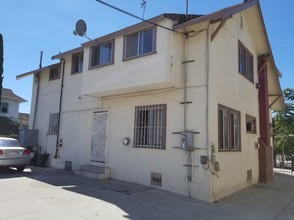 Siejay Apartments in Los Angeles, CA - Building Photo - Other