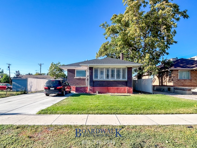 property at 158 W Center St