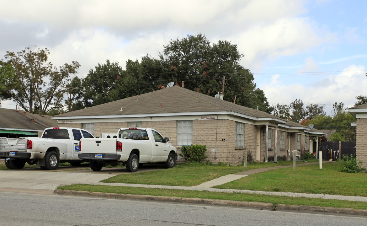 6010-6022 Dashwood Dr in Houston, TX - Foto de edificio