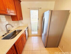 92-1043-1043 Makakilo Dr in Kapolei, HI - Building Photo - Building Photo
